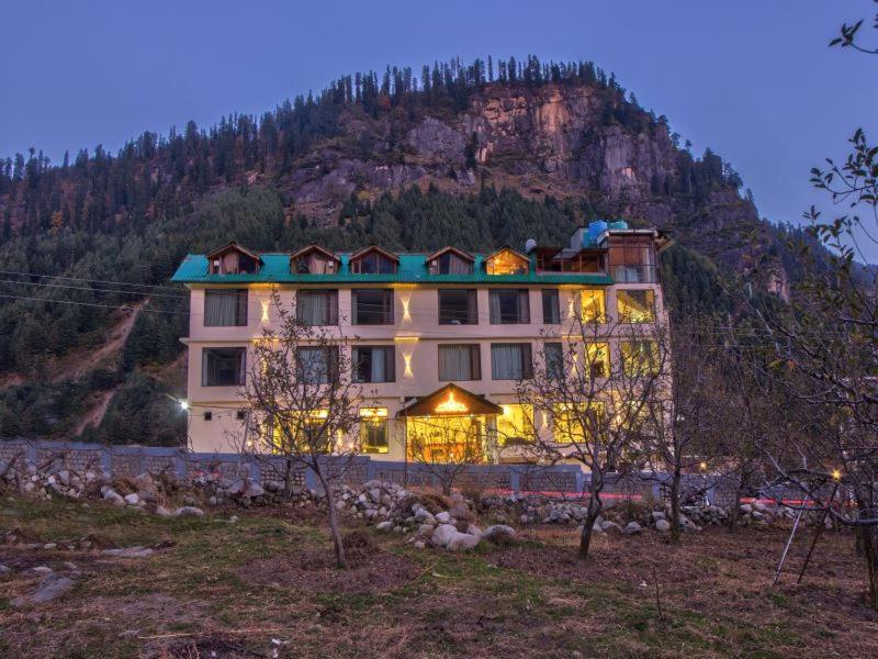 The Katoch Grand Resort Manāli Exteriér fotografie