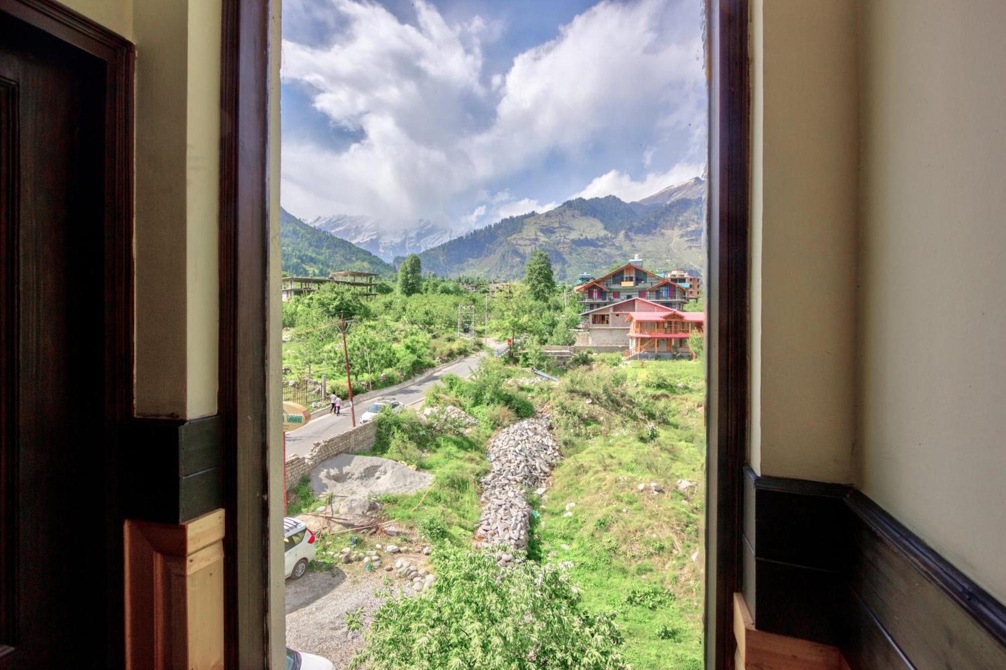 The Katoch Grand Resort Manāli Exteriér fotografie