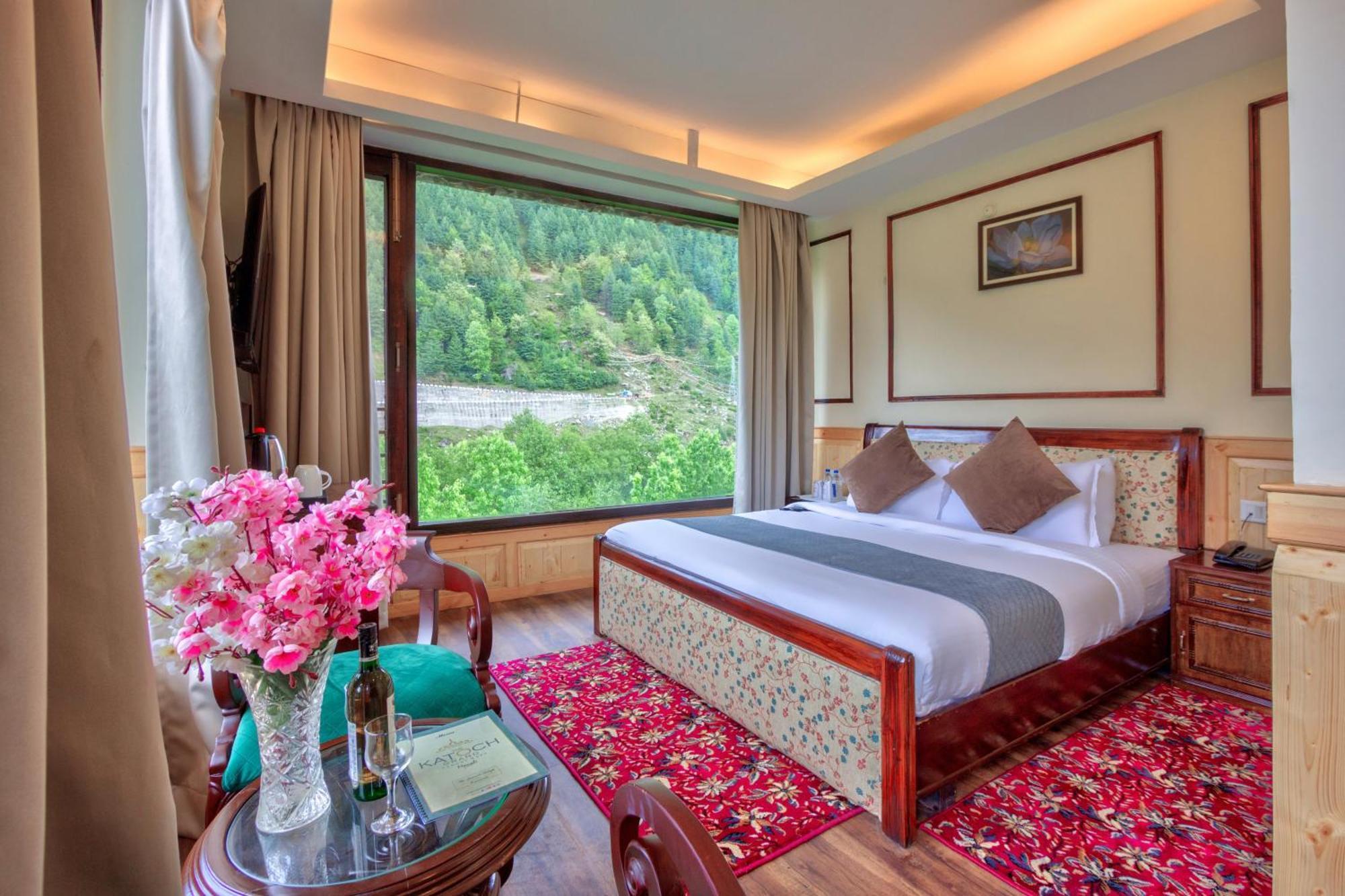 The Katoch Grand Resort Manāli Exteriér fotografie