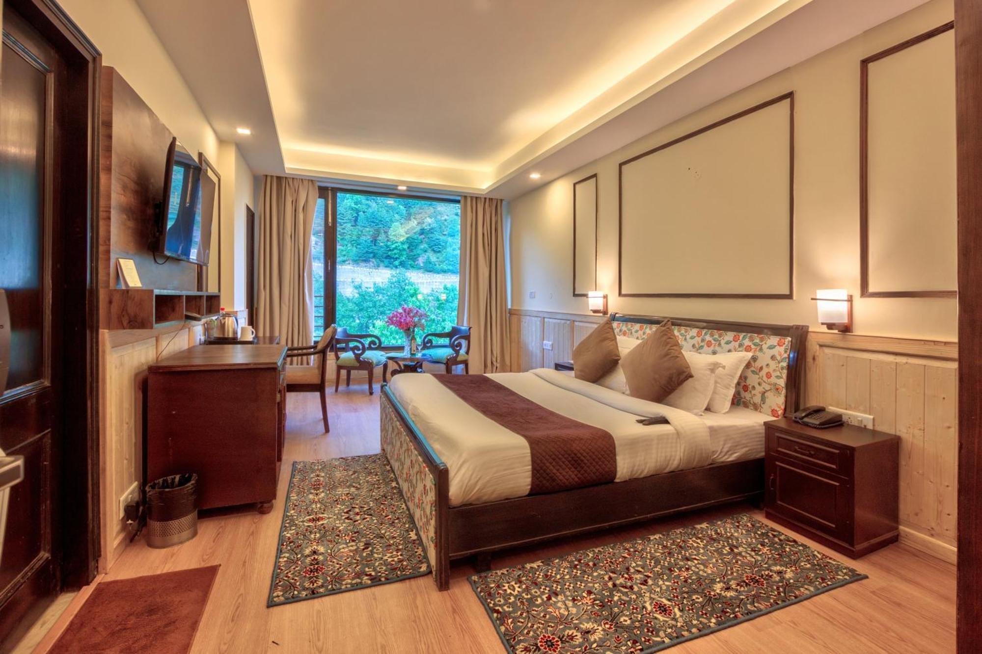 The Katoch Grand Resort Manāli Exteriér fotografie