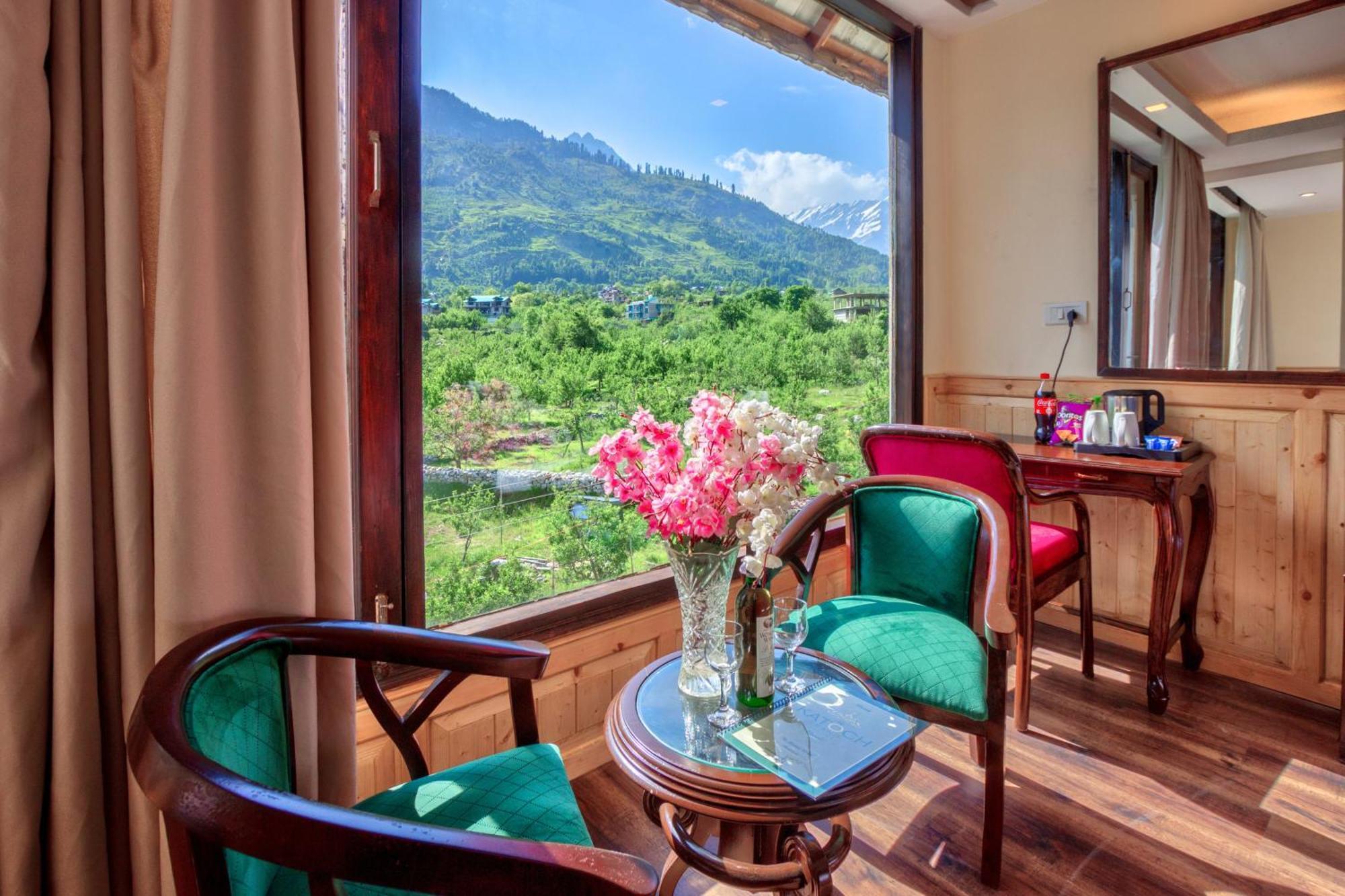 The Katoch Grand Resort Manāli Exteriér fotografie
