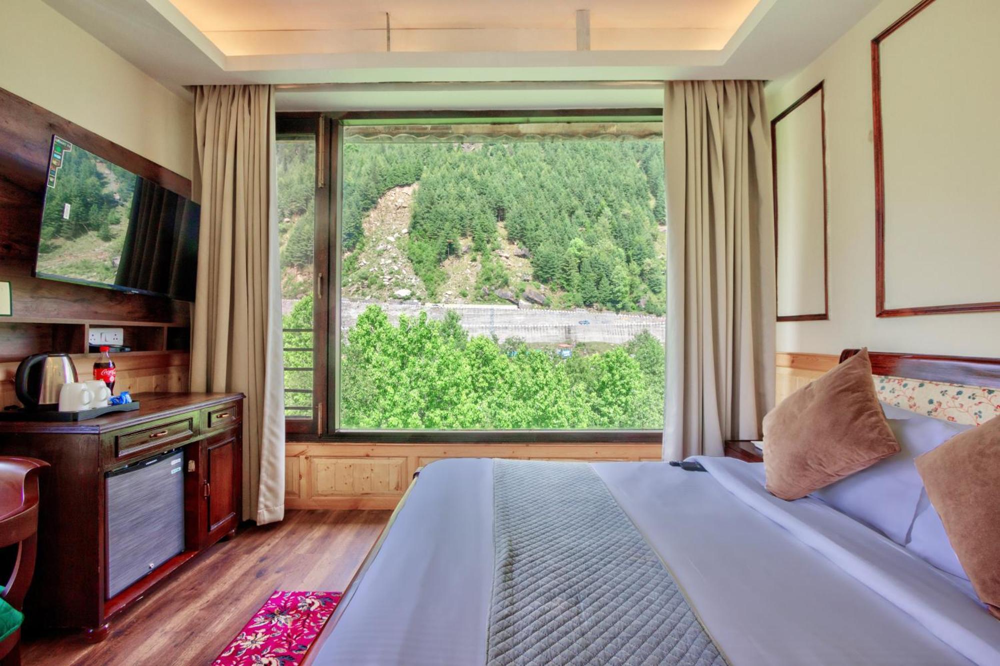 The Katoch Grand Resort Manāli Exteriér fotografie