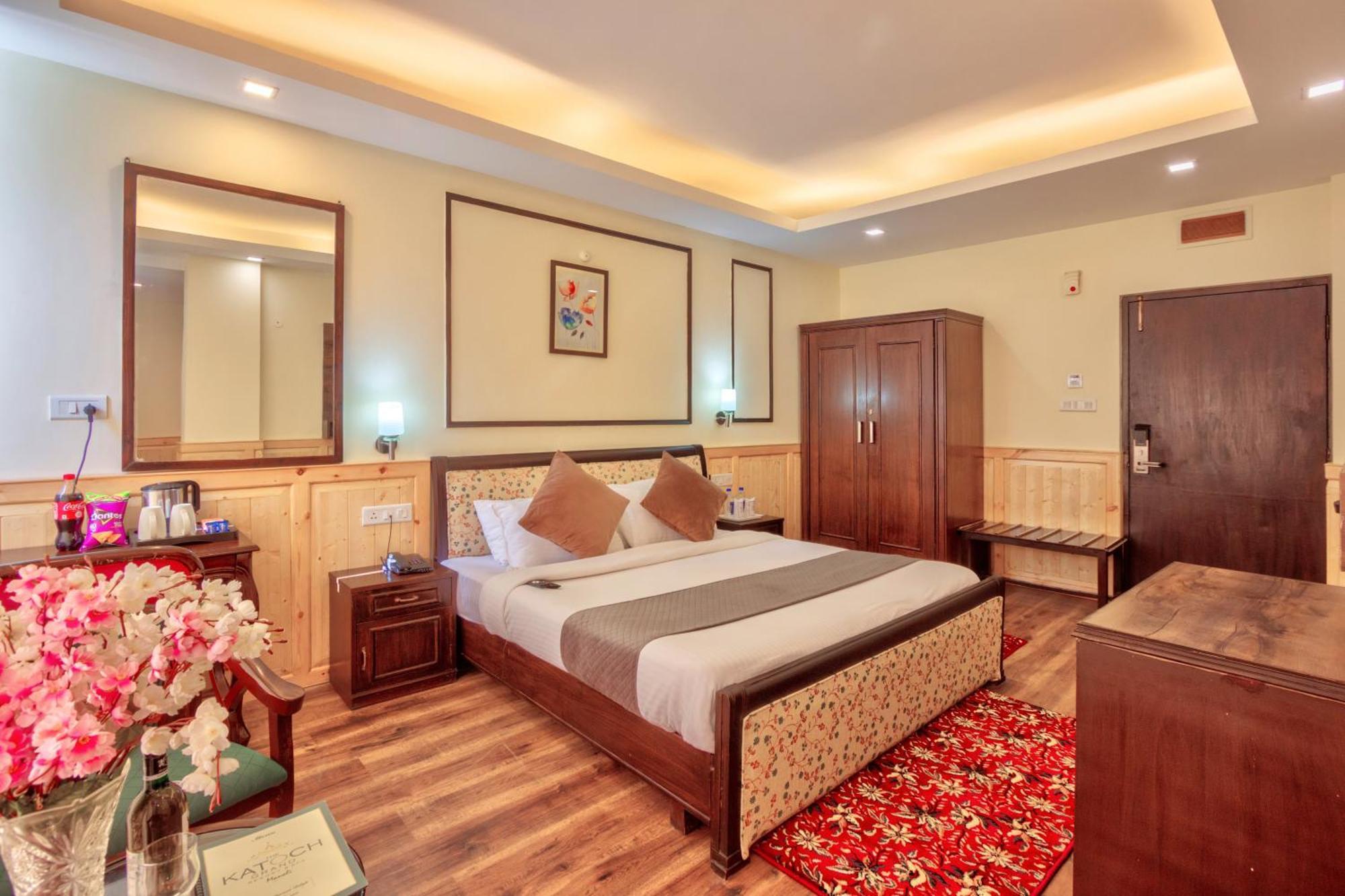 The Katoch Grand Resort Manāli Exteriér fotografie