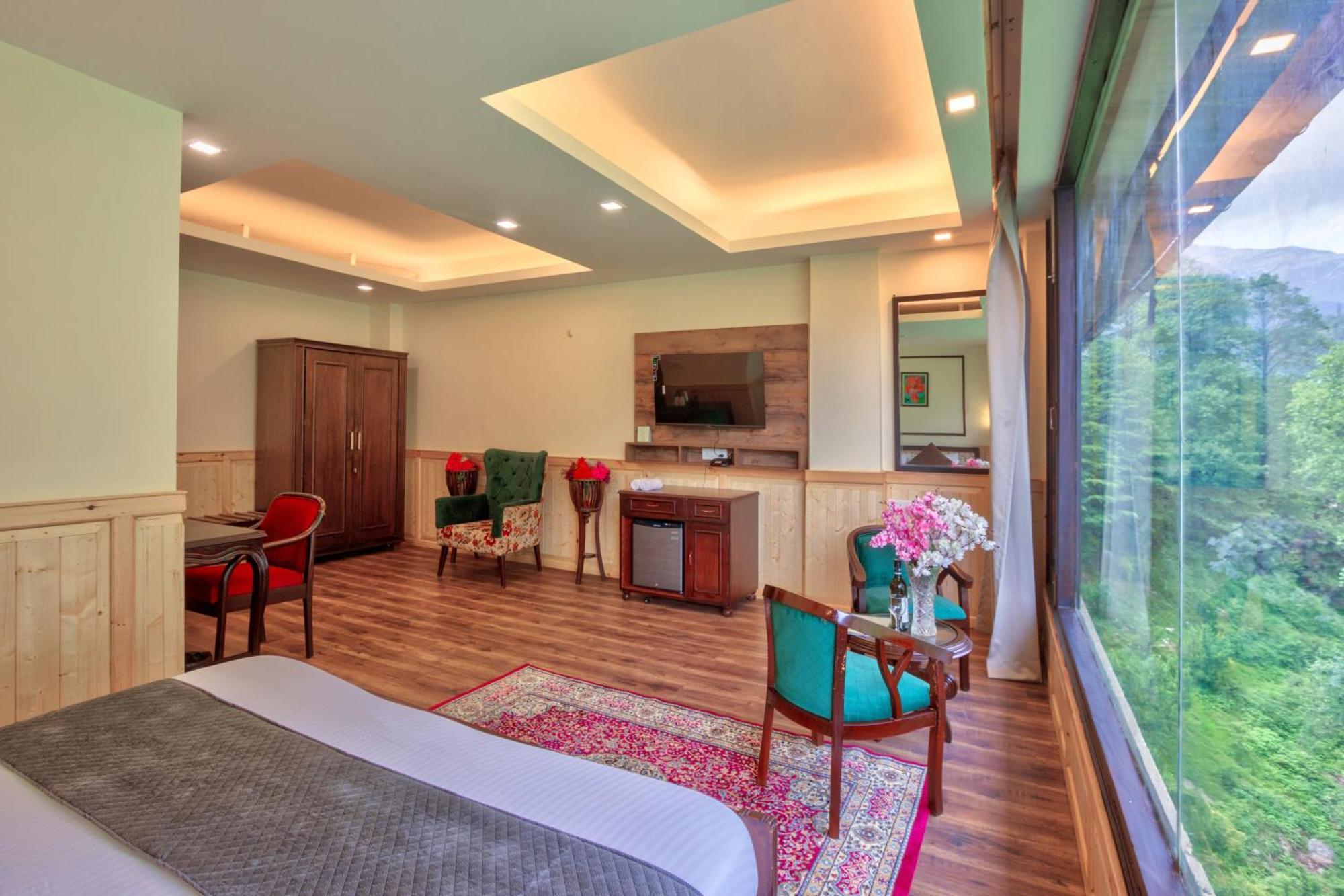 The Katoch Grand Resort Manāli Exteriér fotografie